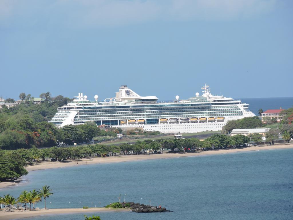 Amazing Beach View Apartments Castries Habitación foto